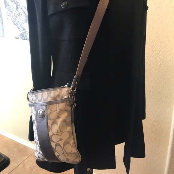 ⚡️✨SOLD⚡️✨ - Picture 4 of 8